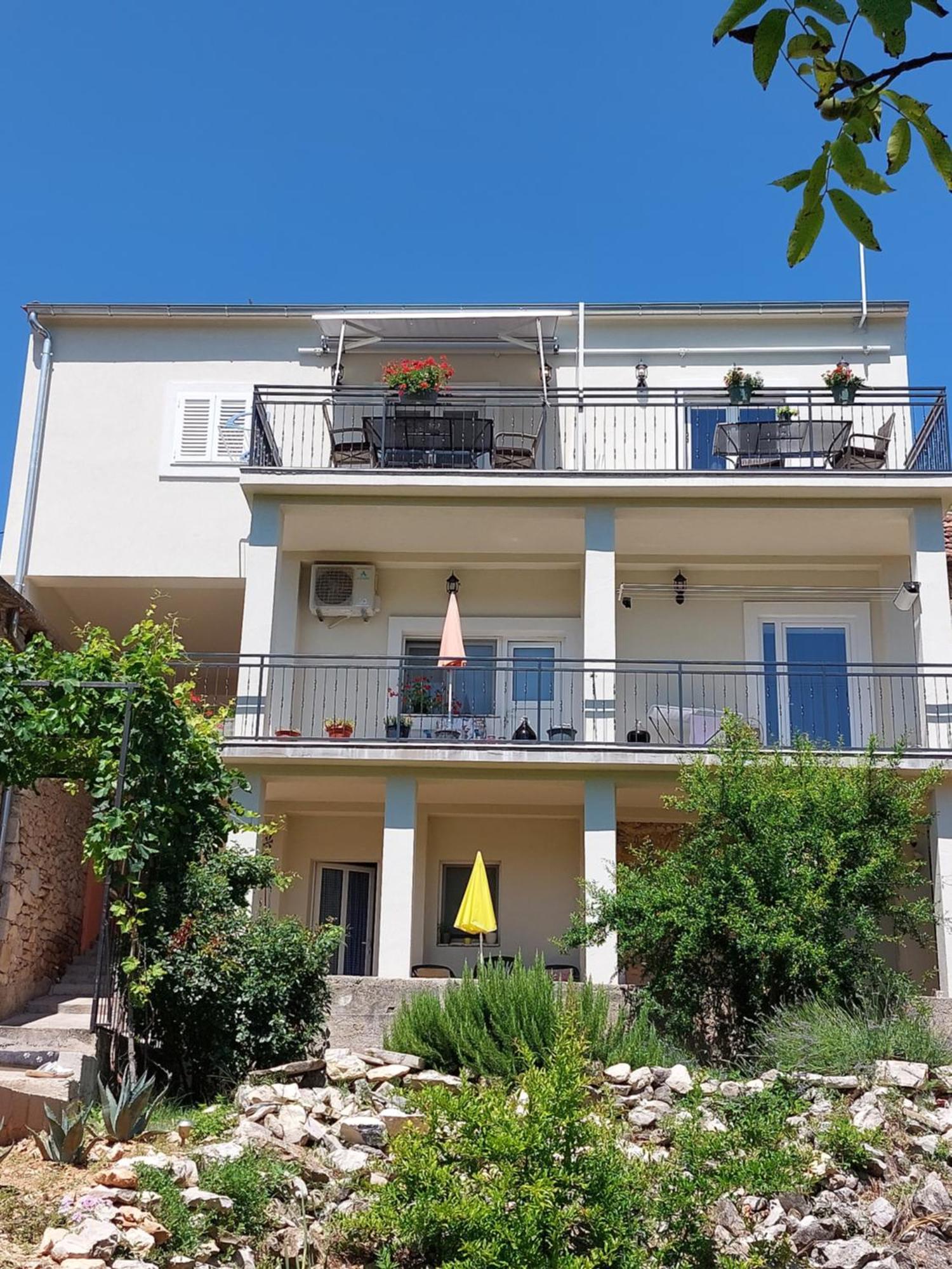Gold Apartments Skradin Buitenkant foto